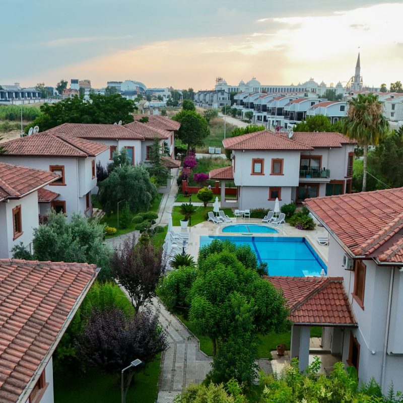 villa vista havuz kenari manzara