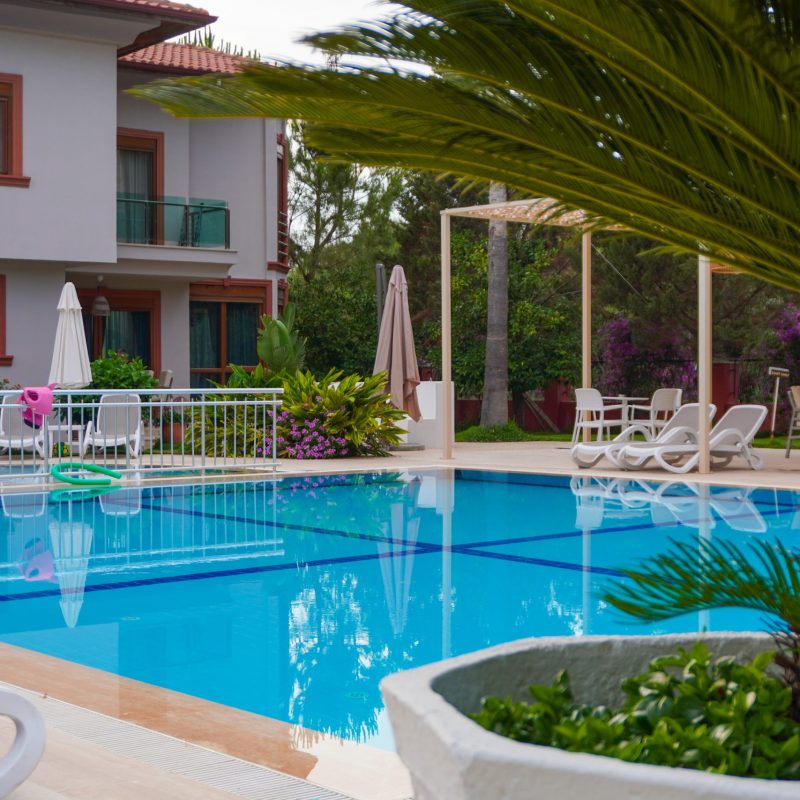 villa vista havuz kenari manzara